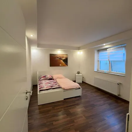 Eigenes 2 Naehe Frankfurt Apartment *